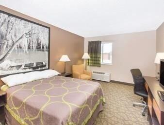 Super 8 By Wyndham Belleville Ngoại thất bức ảnh