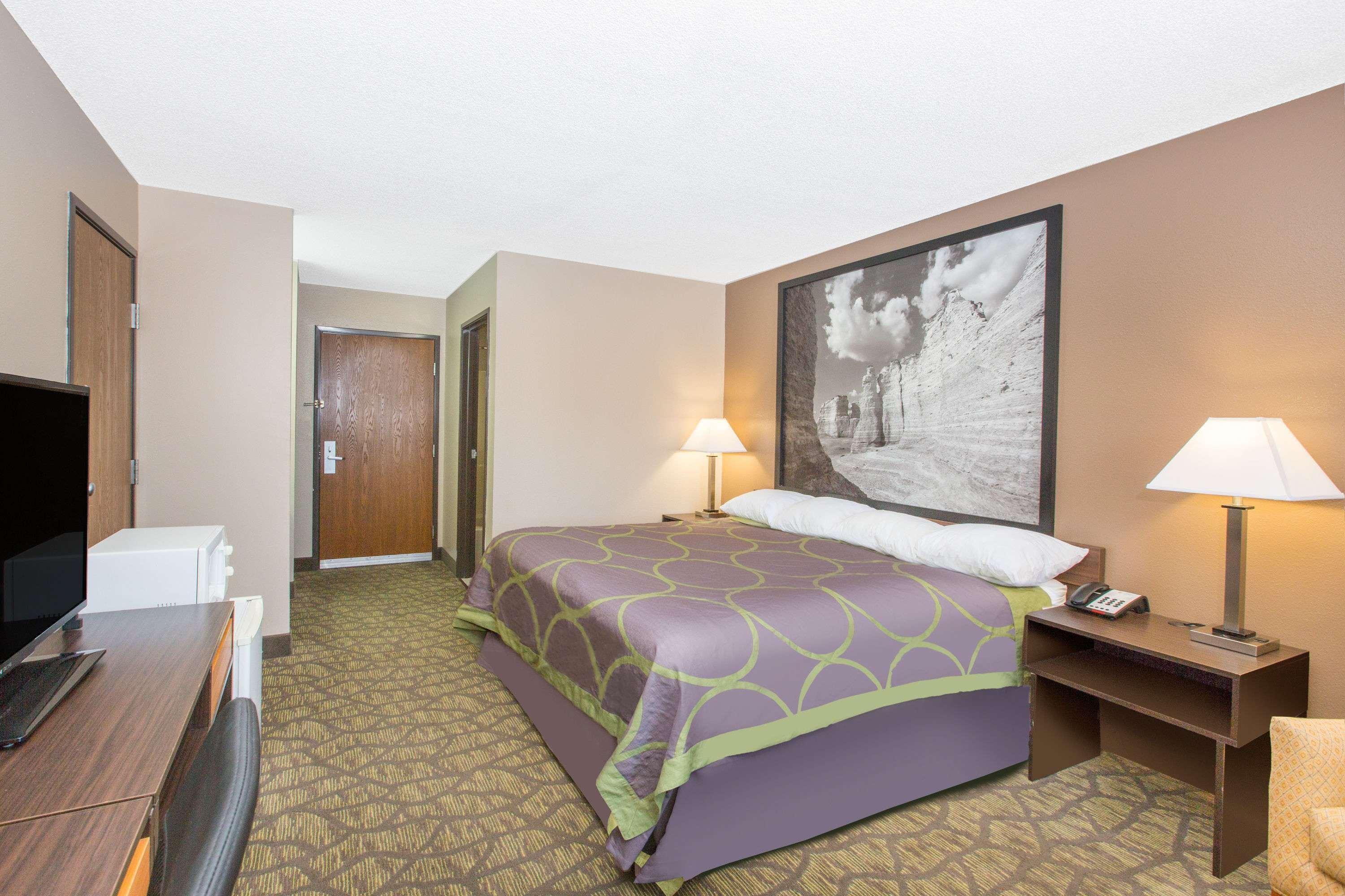 Super 8 By Wyndham Belleville Ngoại thất bức ảnh