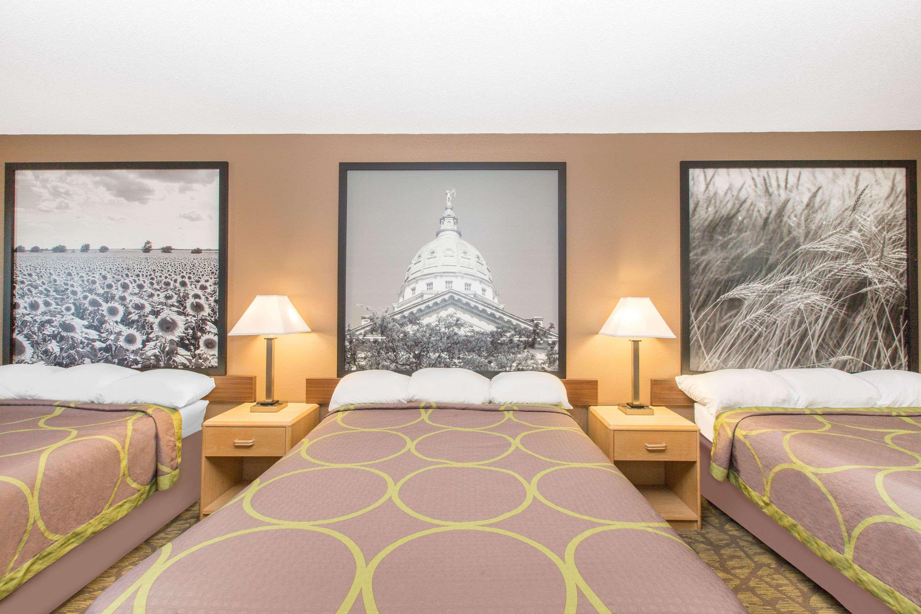 Super 8 By Wyndham Belleville Ngoại thất bức ảnh