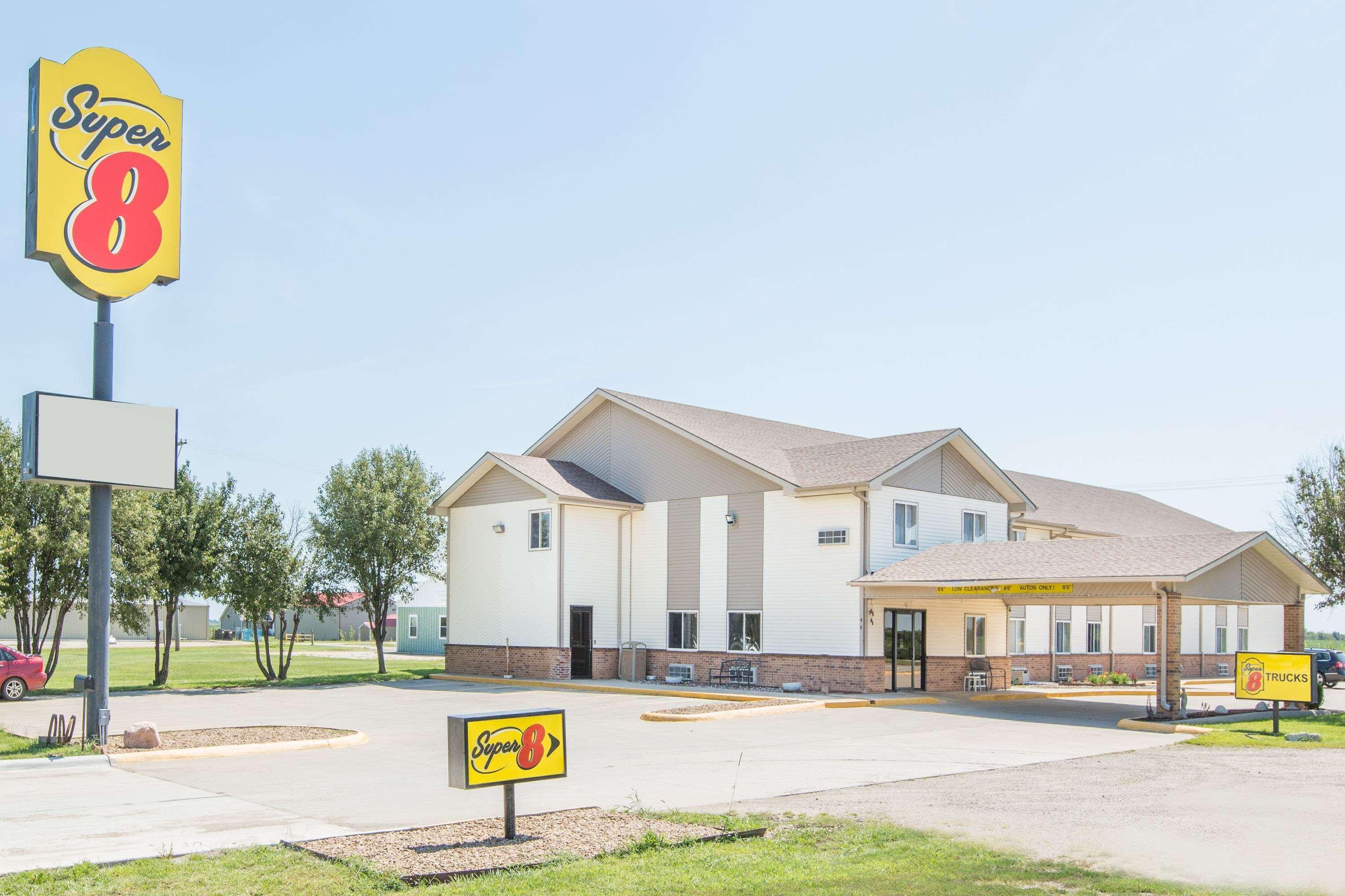 Super 8 By Wyndham Belleville Ngoại thất bức ảnh